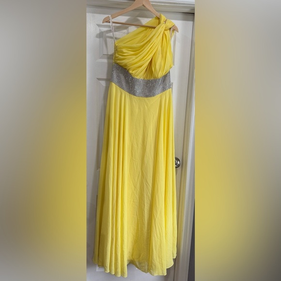 JJs House One Shoulder Yellow Dress - Picture 7 of 7